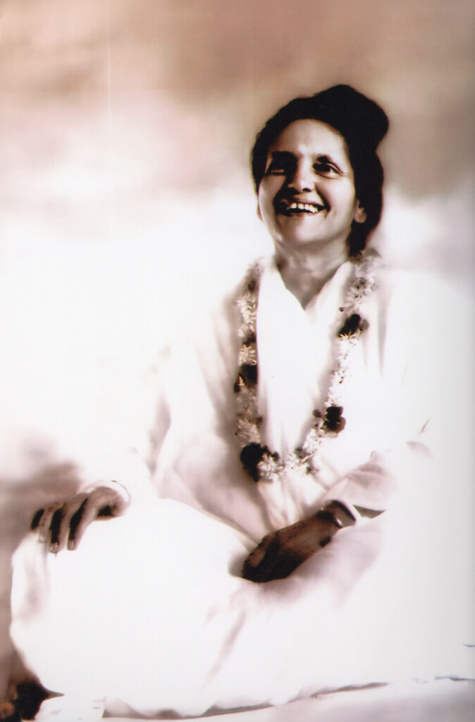 Ananda-Moyi-Ma-seppia