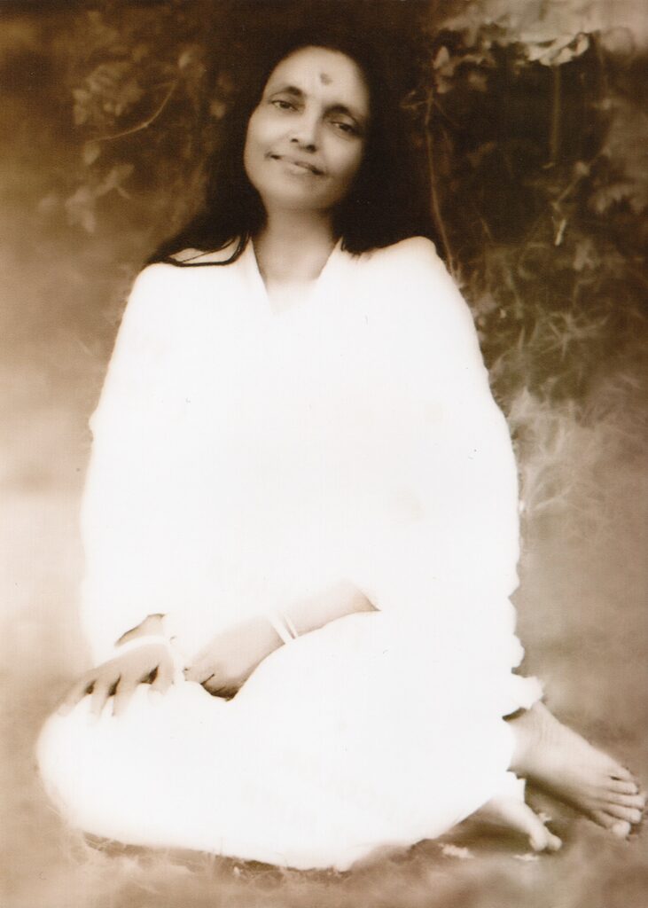 Ananda-Moyi-Ma-seppia