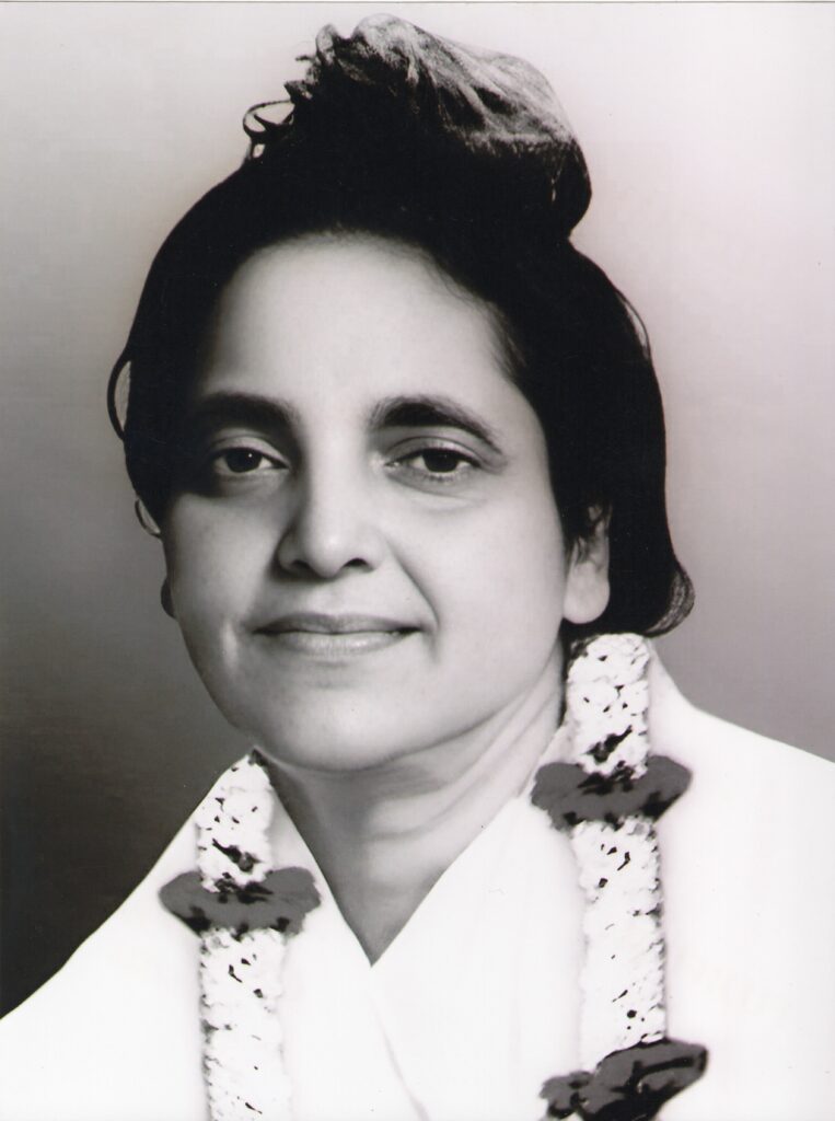 Ananda-Moyi-Ma-b/n