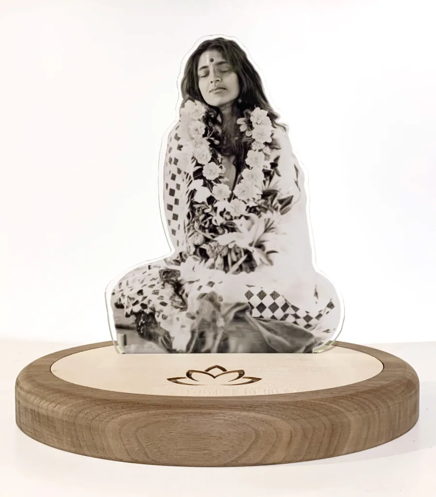 lampada-Anandamayi-Mà