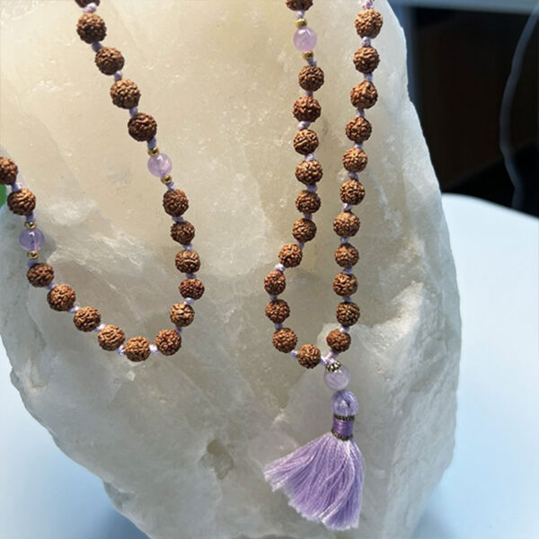 Kriya Mala di Rudraksha e Ametista lavanda - immagine 4