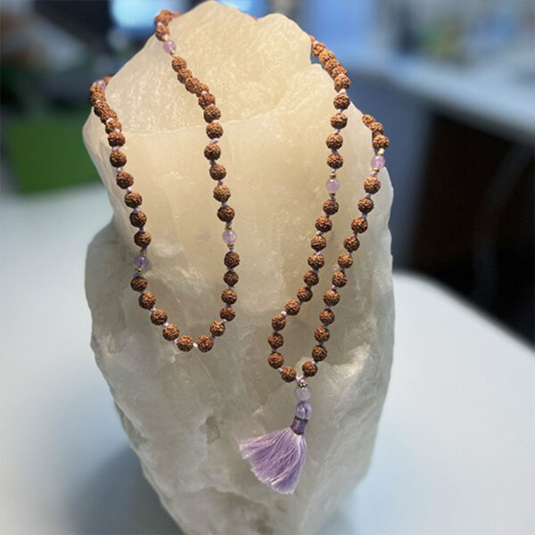 Kriya Mala di Rudraksha e Ametista lavanda - immagine 3
