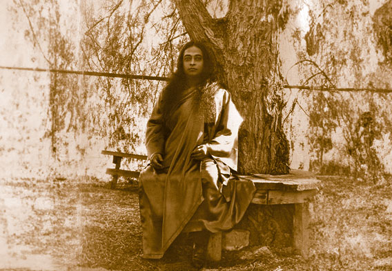 paramhansa-yogananda-ananda-edizioni-1