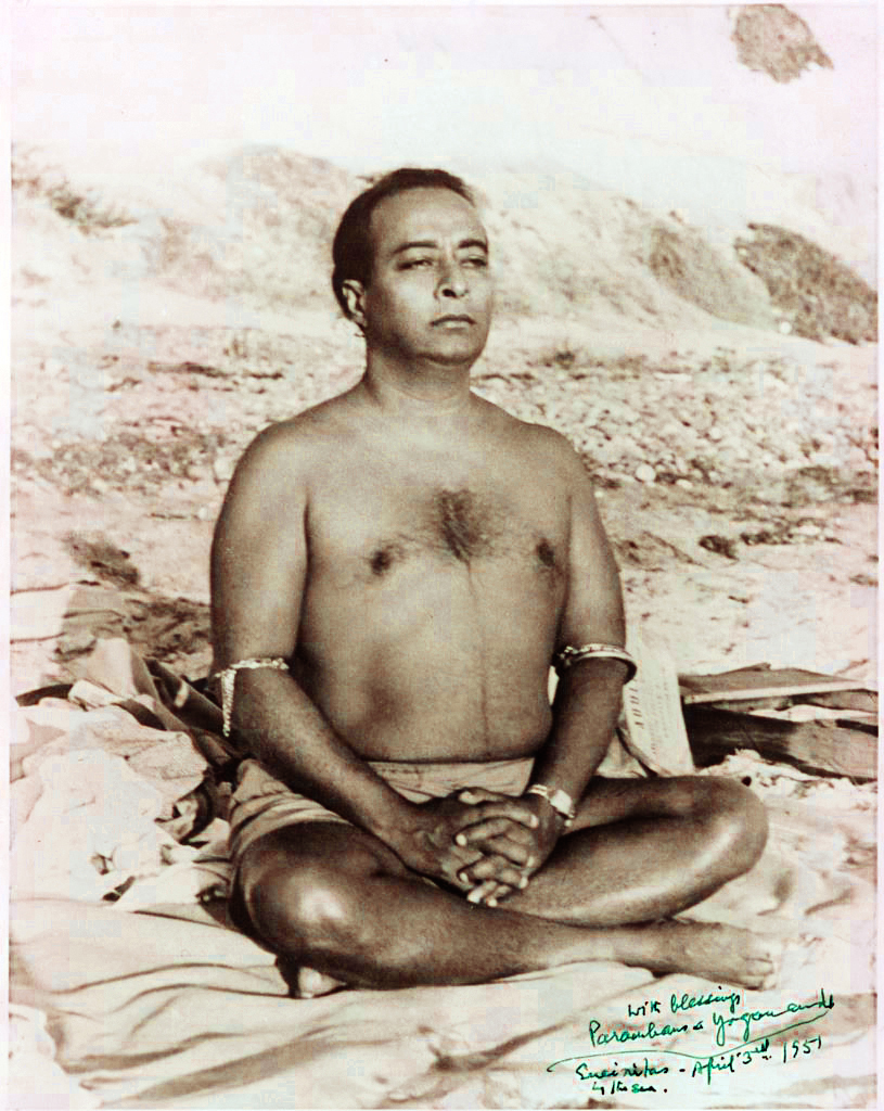 yogananda-meditating-at-encinitas
