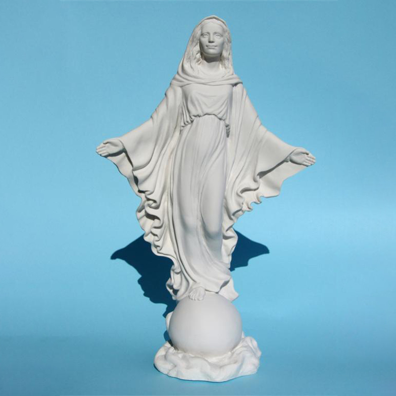 Statua d'autore della Madre Divina